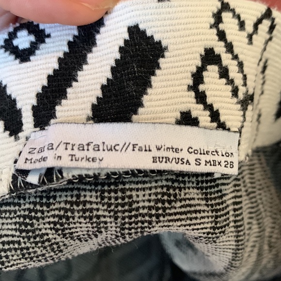 Zara Pencil Skirt - Picture 3 of 3